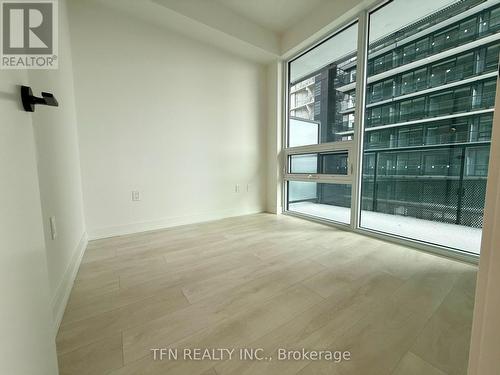 1209S - 127 Broadway Avenue, Toronto, ON - Indoor Photo Showing Other Room