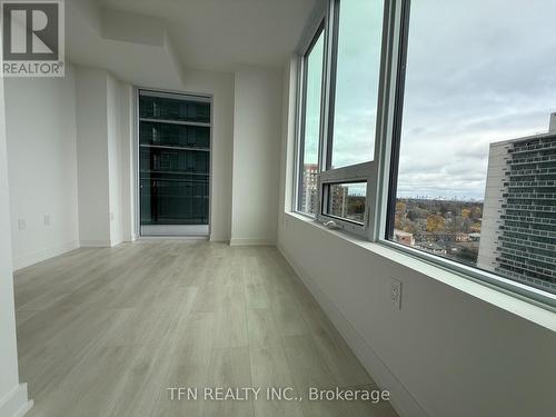 1209S - 127 Broadway Avenue, Toronto, ON - Indoor Photo Showing Other Room