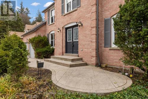 5 Harrowsmith Place, Richmond Hill, ON - Outdoor