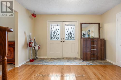 5 Harrowsmith Place, Richmond Hill, ON - Indoor Photo Showing Other Room