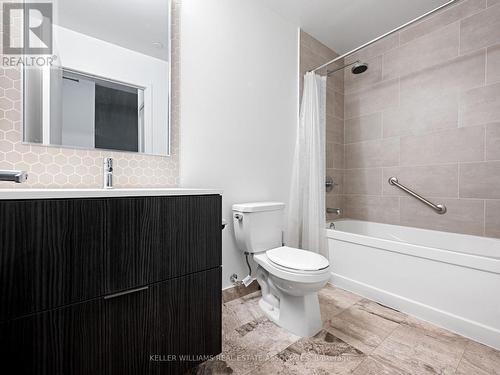 921 - 2520 Eglinton Avenue W, Mississauga, ON - Indoor Photo Showing Bathroom