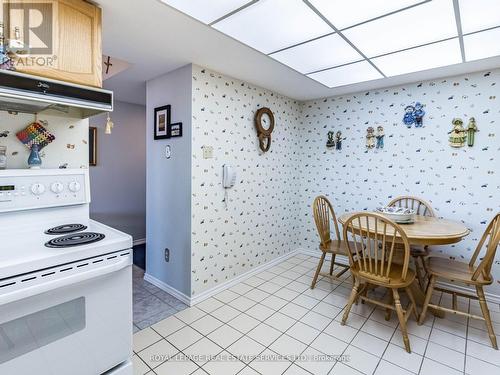 1002 - 320 Mill Street S, Brampton, ON - Indoor Photo Showing Kitchen