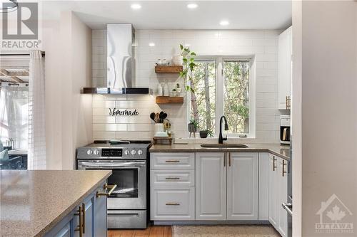 1316 Grand Chene Court, Ottawa, ON - Indoor Photo Showing Kitchen