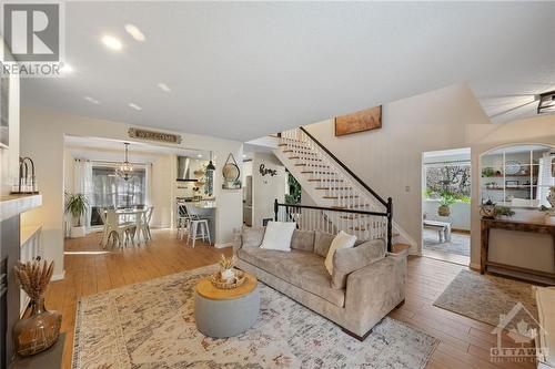 1316 Grand Chene Court, Ottawa, ON - Indoor Photo Showing Living Room