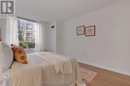 213 - 1200 Don Mills Road, Toronto (Banbury-Don Mills), ON - Indoor Photo Showing Bedroom