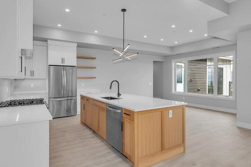 18661 Sanborn Street, Summerland, BC - Indoor Photo Showing Kitchen