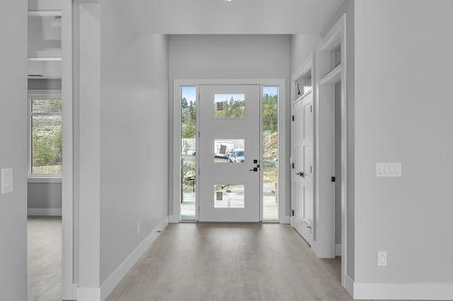 18661 Sanborn Street, Summerland, BC - Indoor Photo Showing Other Room