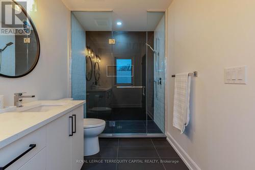 7218 Parsa Street, Niagara Falls, ON - Indoor Photo Showing Bathroom