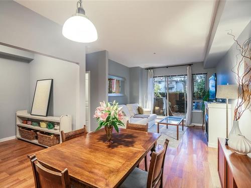 111-297 Hirst Ave West, Parksville, BC - Indoor Photo Showing Dining Room