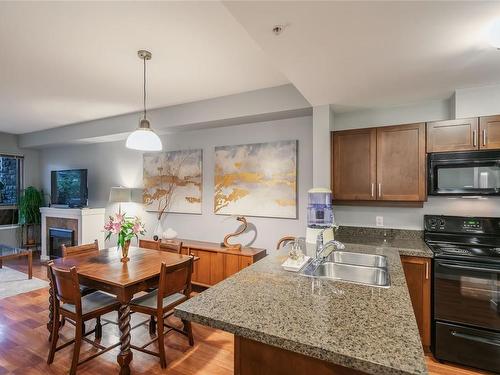 111-297 Hirst Ave West, Parksville, BC - Indoor Photo Showing Kitchen With Double Sink