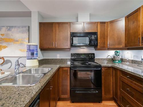 111-297 Hirst Ave West, Parksville, BC - Indoor Photo Showing Kitchen With Double Sink