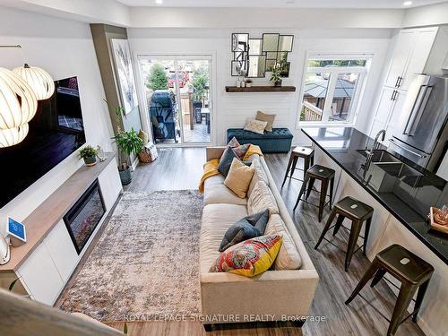 66 Longshore Way, Whitby, ON - Indoor Photo Showing Living Room