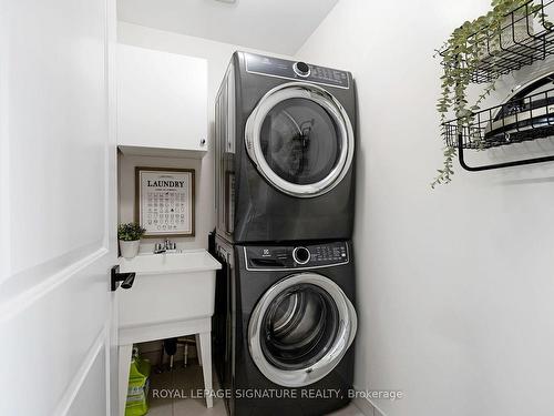 66 Longshore Way, Whitby, ON - Indoor Photo Showing Laundry Room