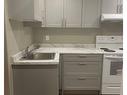 42 Walker Blvd, New Tecumseth, ON  - Indoor Photo Showing Kitchen 