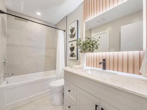 3992 Bishopstoke Lane, Mississauga, ON - Indoor Photo Showing Bathroom