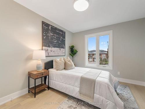 3992 Bishopstoke Lane, Mississauga, ON - Indoor Photo Showing Bedroom