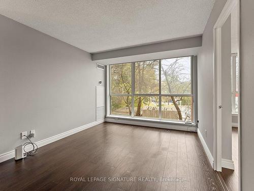 215-20 Southport St, Toronto, ON - Indoor Photo Showing Other Room