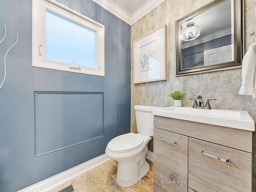 48 Sackville St, Caledon, ON - Indoor Photo Showing Bathroom