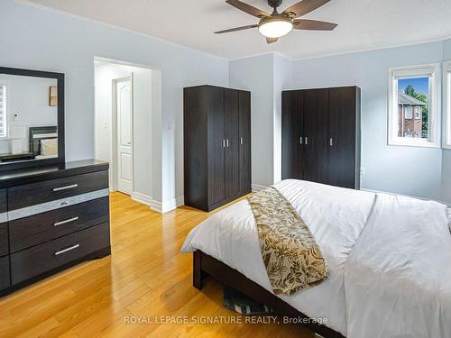 1787 Samuelson Circ, Mississauga, ON - Indoor Photo Showing Bedroom