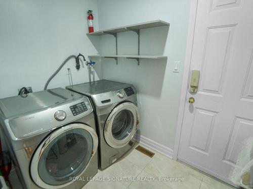 1787 Samuelson Circ, Mississauga, ON - Indoor Photo Showing Laundry Room