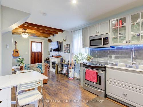 132 Joseph St, Shelburne, ON - Indoor Photo Showing Kitchen