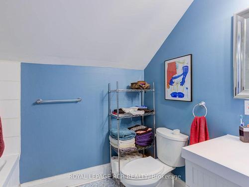 132 Joseph St, Shelburne, ON - Indoor Photo Showing Bathroom