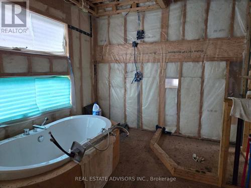 12 Dobbin Road, Toronto, ON - Indoor Photo Showing Bathroom