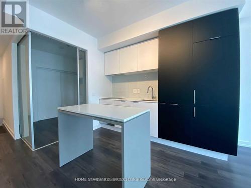 1308 - 33 Helendale Avenue, Toronto, ON - Indoor Photo Showing Kitchen