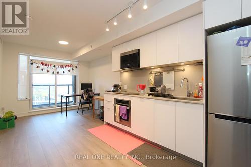 1207 - 9 Clegg Road, Markham, ON - Indoor Photo Showing Kitchen