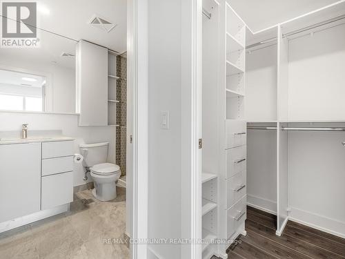 1109 - 8 Cedarland Drive, Markham, ON - Indoor Photo Showing Bathroom