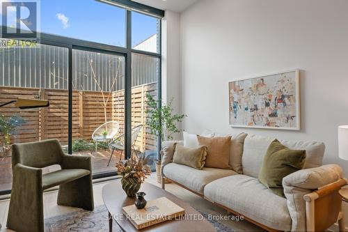 121 - 35 Wabash Avenue, Toronto, ON - Indoor Photo Showing Living Room