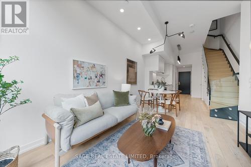 121 - 35 Wabash Avenue, Toronto, ON - Indoor Photo Showing Living Room