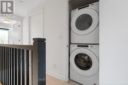 121 - 35 Wabash Avenue, Toronto, ON - Indoor Photo Showing Laundry Room