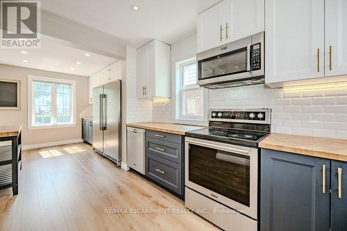 412 Valermo Drive, Toronto, ON - Indoor Photo Showing Kitchen With Stainless Steel Kitchen With Upgraded Kitchen