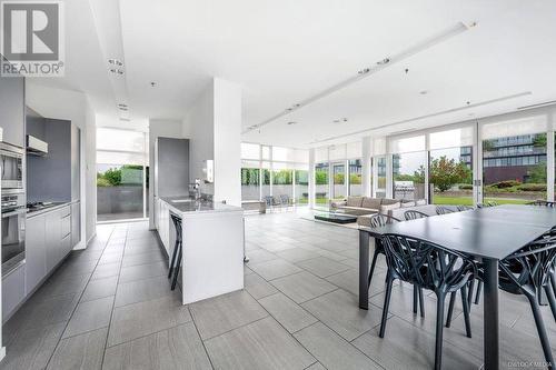 7Xx 8488 Cornish St Street, Vancouver, BC - Indoor Photo Showing Kitchen With Upgraded Kitchen