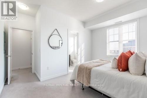 301 - 277 Gatwick Drive, Oakville, ON - Indoor Photo Showing Bedroom