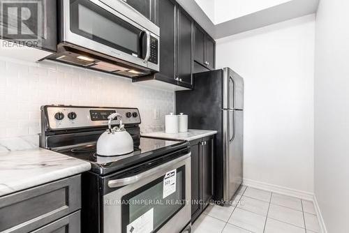 301 - 277 Gatwick Drive, Oakville, ON - Indoor Photo Showing Kitchen With Stainless Steel Kitchen