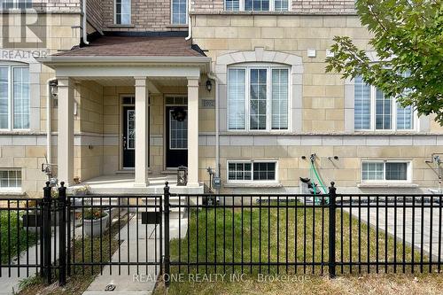 1912 Donald Cousens Parkway, Markham, ON - Outdoor