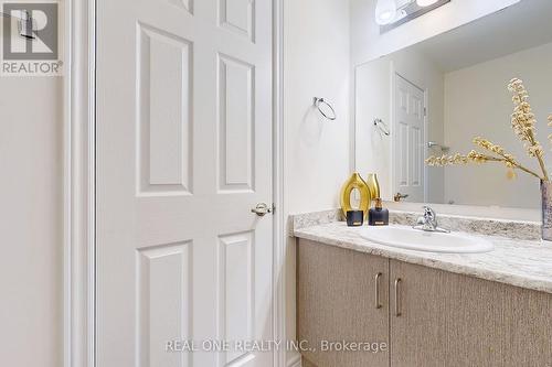 1912 Donald Cousens Parkway, Markham, ON - Indoor Photo Showing Bathroom