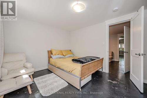 76 Thirty Fifth Street, Toronto, ON - Indoor Photo Showing Bedroom