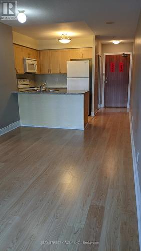 812 - 30 Clegg Road, Markham, ON - Indoor Photo Showing Kitchen