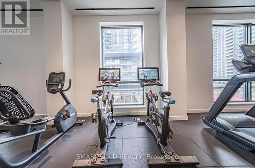 1809 - 39 Roehampton Avenue, Toronto, ON - Indoor Photo Showing Gym Room