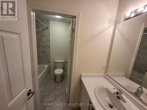 1128 Wilmington Avenue, Oshawa, ON - Indoor Photo Showing Bathroom