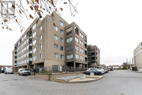 414 - 5800 Sheppard Avenue E, Toronto, ON - Outdoor With Facade