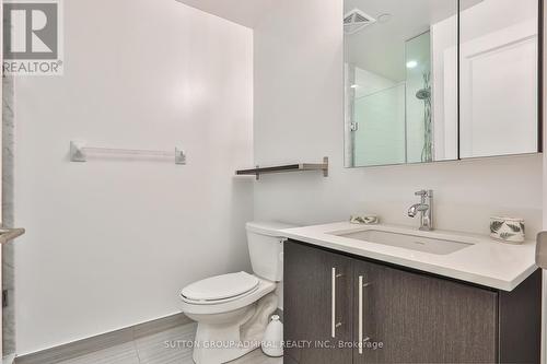 302 - 55 Oneida Crescent, Richmond Hill, ON - Indoor Photo Showing Bathroom