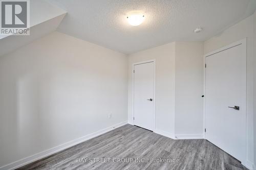 1360 Kobzar Drive, Oakville, ON - Indoor Photo Showing Other Room