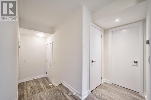 1360 Kobzar Drive, Oakville, ON - Indoor Photo Showing Other Room