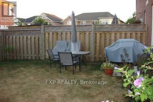 1020 Yates Drive, Milton, ON - Outdoor