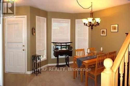 1020 Yates Drive, Milton, ON - Indoor Photo Showing Other Room