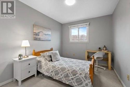 2346 Springfield Crescent, Oakville, ON - Indoor Photo Showing Bedroom